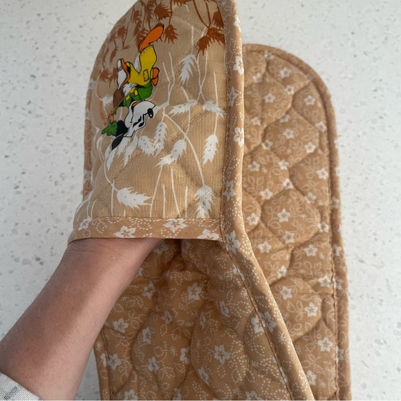 Vintage Disney Mickey Mouse Pot Holder 2 Hand Glove Walt Disney Retro Kitchen - Picture 4 of 5